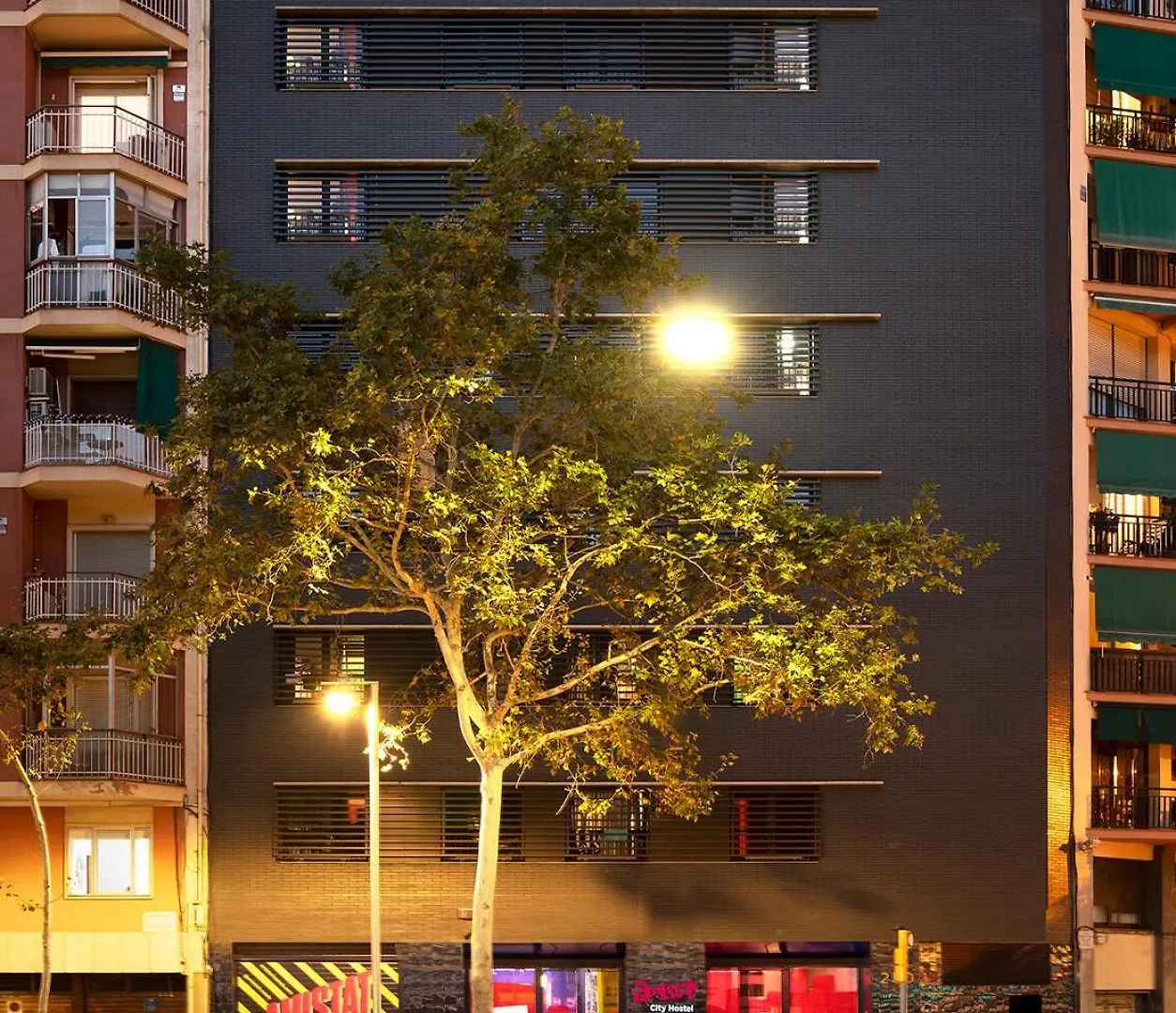 Amistat City Hostel Barcelona