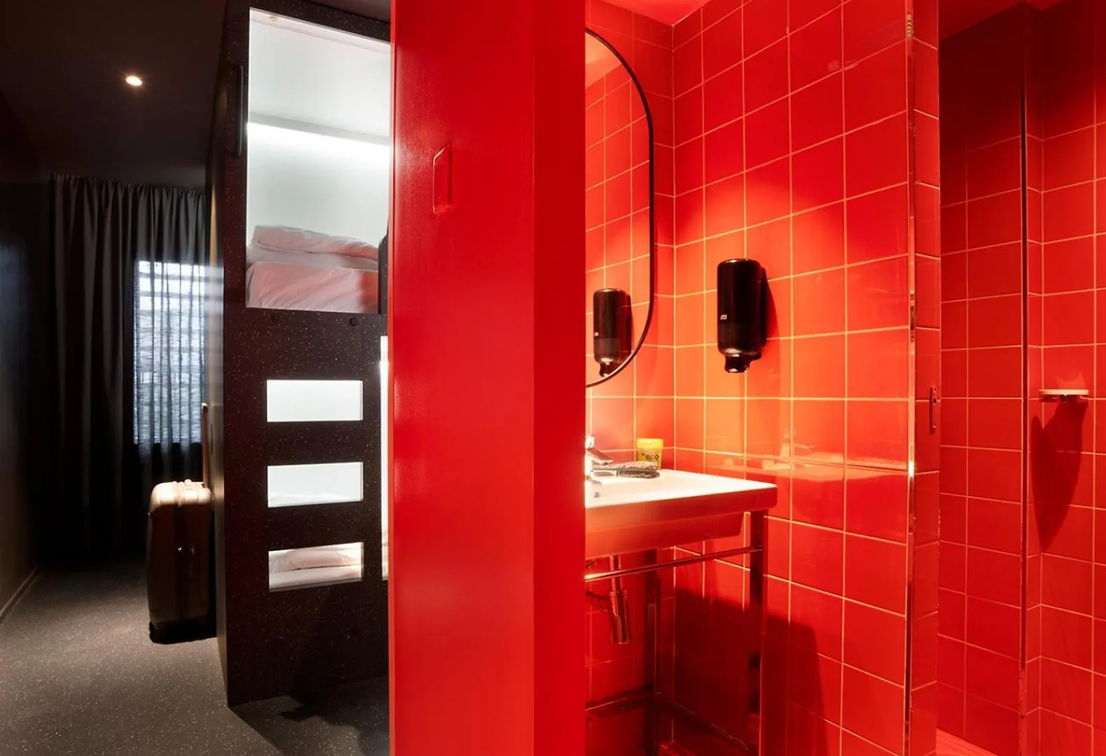 Amistat City Hostel Barcelona