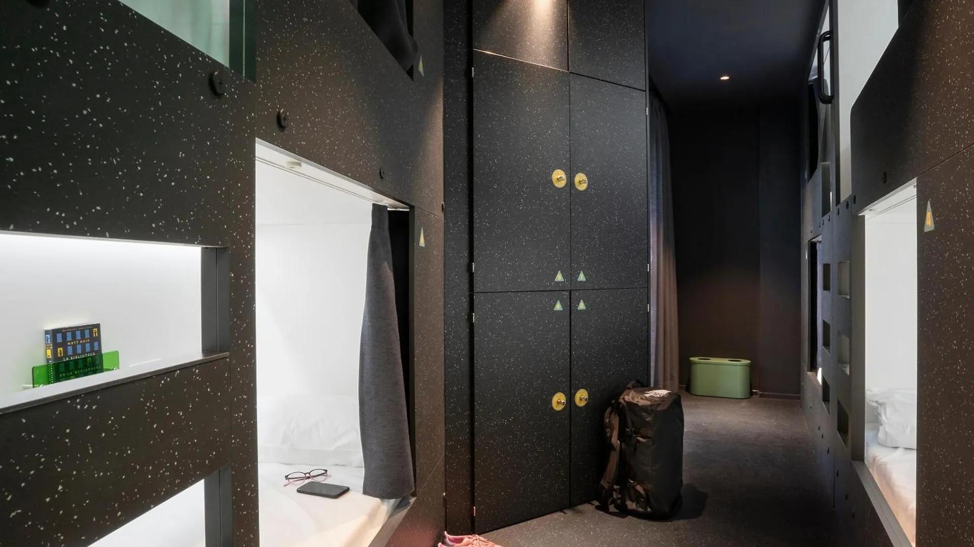 Amistat City Hostel Barcelona