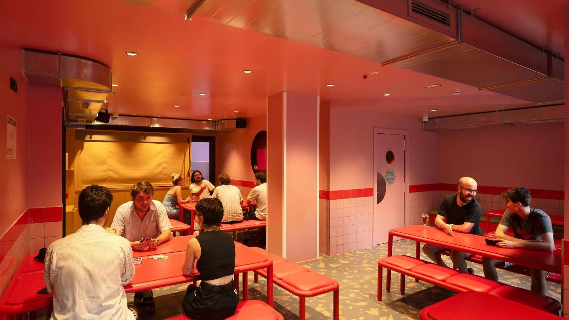 Amistat City Hostel Barcelona Spain